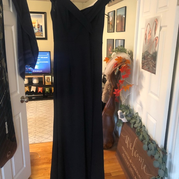 LULUs off the shoulder navy dress - Picture 4 of 8